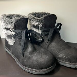 Makalu Black and Gray Fur-Lined Boots